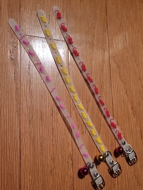 Source Unknown Silicone Cat Collars with Bell - Pink, Yellow, Red Accents